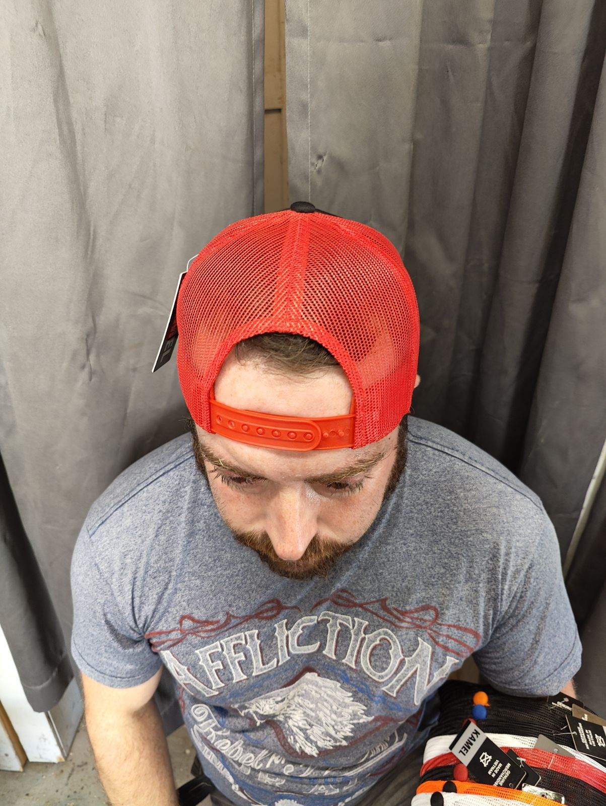 FUCK OFF Kamel Adult Hat 815 Black / Red