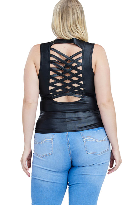 Oh Yes! PLUS SIZE FRONT LACE-UP TOP